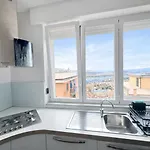 Frank's Sunset Apartment