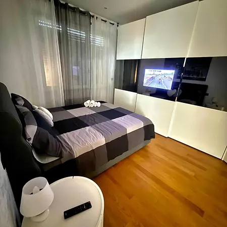 Frank's Sunset Appartement *