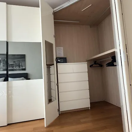 Frank's Sunset Apartman Genova